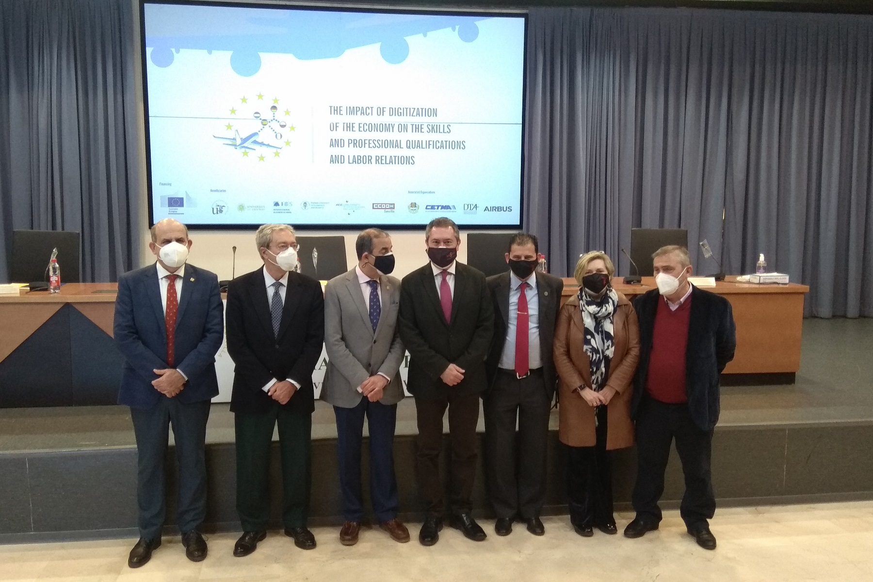 Espadas aboga por más formación para superar la brecha digital y considera que la economía ‘online’ y el teletrabajo no deben suponer un retroceso en los derechos y las conquistas laborales