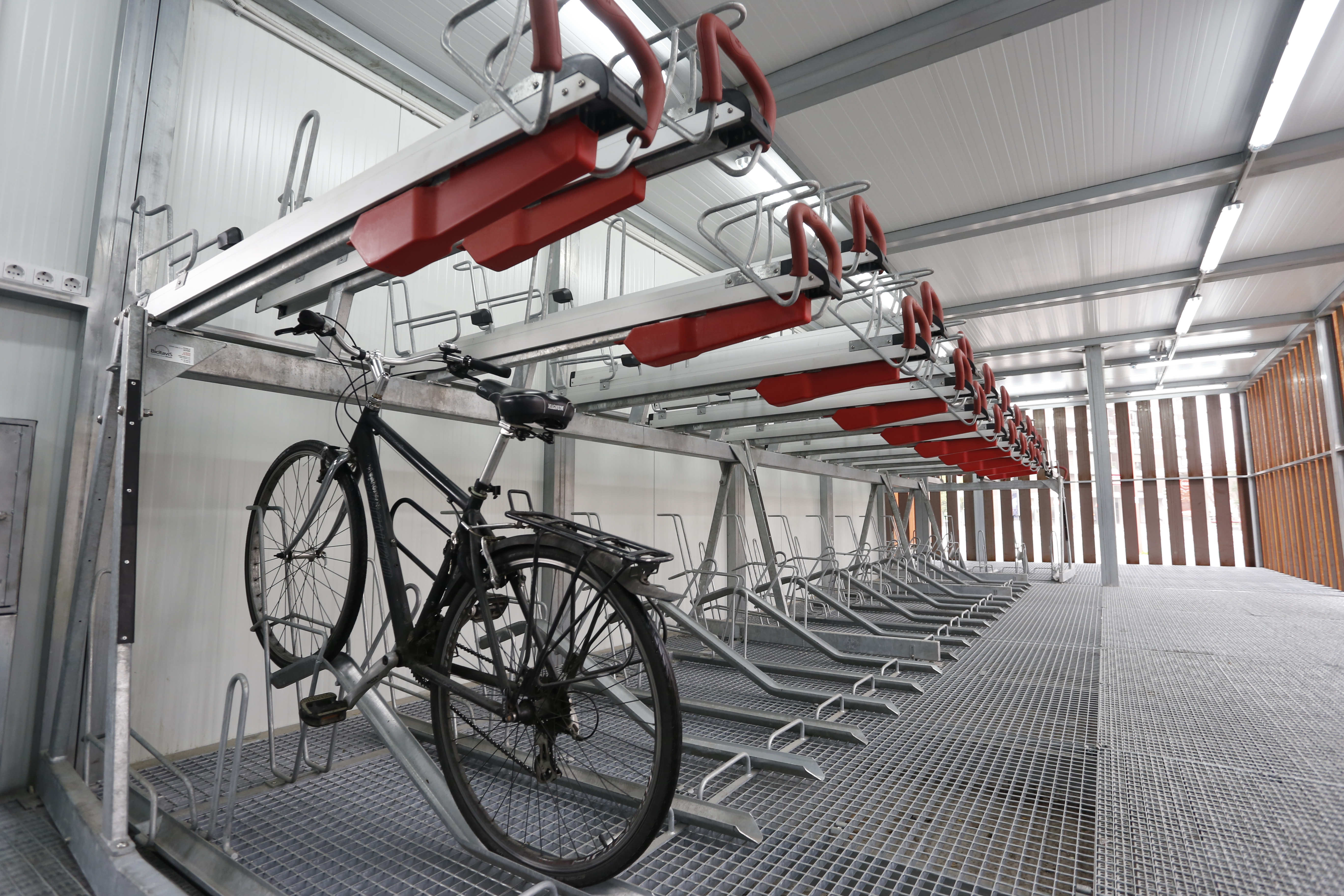 Guarda hotsell bicis garaje