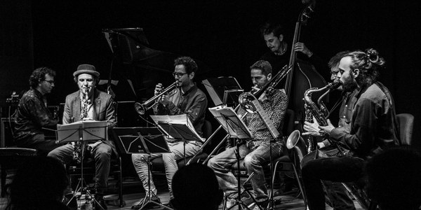 Wise Guys Octet: 'The Magi Are Coming Again'