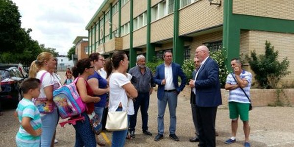 (04/06/2017) El Ayuntamiento inicia este verano una inversión de 120.000 euros en eliminación de barreras arquitectónicas y mejoras en el CEIP San José de Palmete