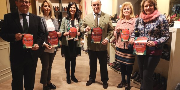 Aprocom impulsa el I Concurso de Escaparates Navideños 2019 a través de la app 'Comercios de Sevilla', financiada por el Ayuntamiento