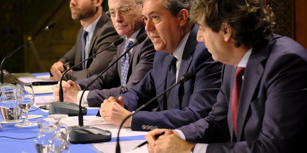 El alcalde destaca la labor del Círculo de Empresarios de Cartuja y su contribución a la imagen y promoción de Sevilla, la captación de proyectos o la definición del modelo de ciudad
