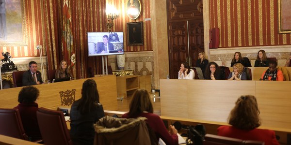 El alcalde preside la constitución del Consejo Municipal de Migraciones, un nuevo órgano asesor y consultivo que promueve la participación de las personas migrantes