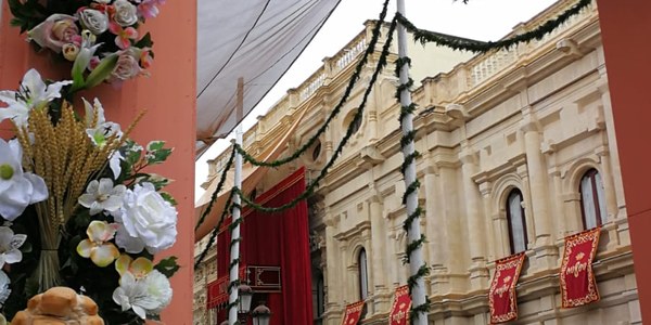 El Ayuntamiento abre el plazo de inscripción para el concurso de exorno del Corpus Christi de 2019, que mantiene el servicio de vigilancia para los altares y la creación de nuevos premio