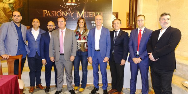 El Ayuntamiento acoge la presentación de ‘Pasión y Muerte’, una serie documental del Canal ‘Historia’ que trata sobre el origen desconocido de la Semana Santa