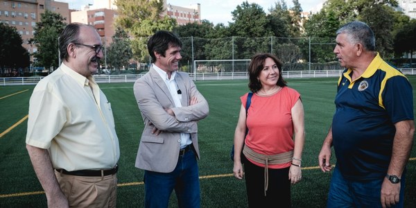 El Ayuntamiento culmina el nuevo campo de césped artificial del C.D. Huerta del Perejil, del distrito Norte