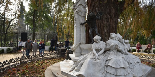 El Ayuntamiento devuelve la Glorieta de Bécquer a su diseño original tras completar su restauración