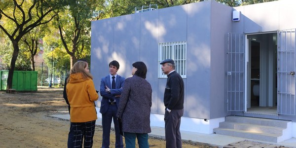 El Ayuntamiento instala un conjunto de casetas modulares en el Parque Amate en el marco de un plan municipal de reformas en los centros de trabajo adscritos al servicio de Parques y Jardines