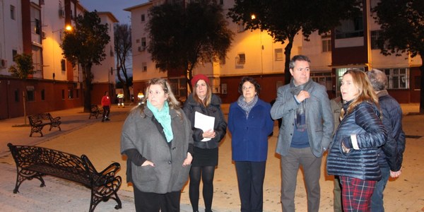 El Ayuntamiento invierte en torno a 860.000 euros en la reurbanización integral de calles y plazas de la barriada del Carmen de Triana y en mejoras en accesibilidad, colegios y  movilidad