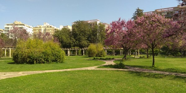 El Ayuntamiento licita las obras  para instalar un conjunto de casetas modulares como centro de trabajo del personal adscrito al Parque  de Los Príncipes y ultima la reapertura de sus aseos públicos