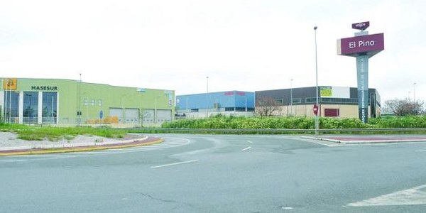 El Ayuntamiento licita obras de mejora de la pavimentación de tres arterias principales del Parque Empresarial El Pino con un Presupuesto de 93.726 euros