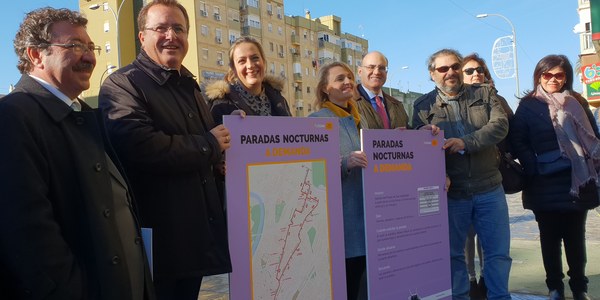 El Ayuntamiento pone en marcha en una línea nocturna de Tussam un proyecto piloto de paradas a demanda para prevenir situaciones de acoso y agresiones sexuales a las mujeres