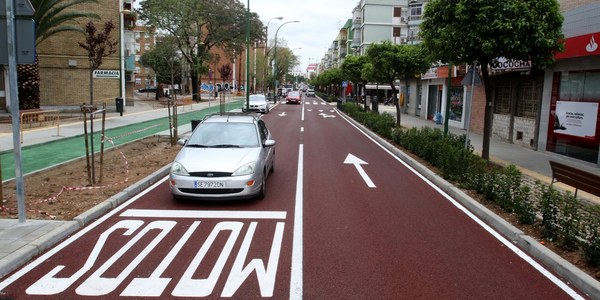 El Ayuntamiento reabre al tráfico la Avenida del Greco tras las obras de transformación integral de esta arteria de San Pablo