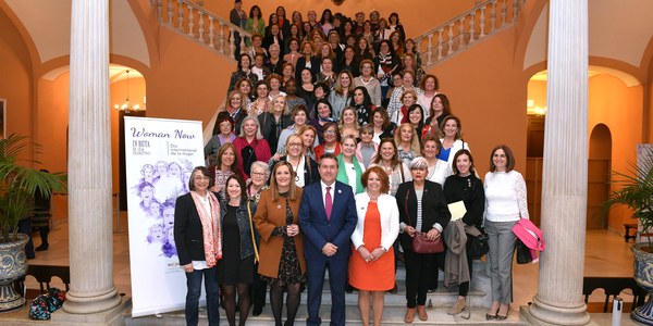 El Ayuntamiento reconoce el Consejo de la Mujer en su XXV aniversario dentro de la Ruta 8 de Marzo
