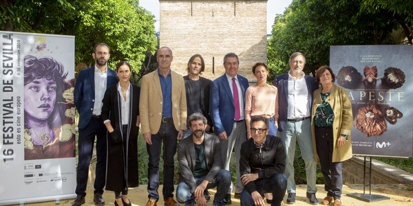 El Festival de Cine de Sevilla acogerá el estreno mundial de la segunda temporada de ‘La peste’, la serie de Movistar+ creada por Alberto Rodríguez y Rafael Cobos