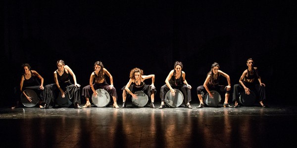 El gran coro flamenco de Urban Voices, el XVI Festival de Magia y el teatro de investigación de TNT Atalaya centran las novedades de un amplio fin de semana cultural