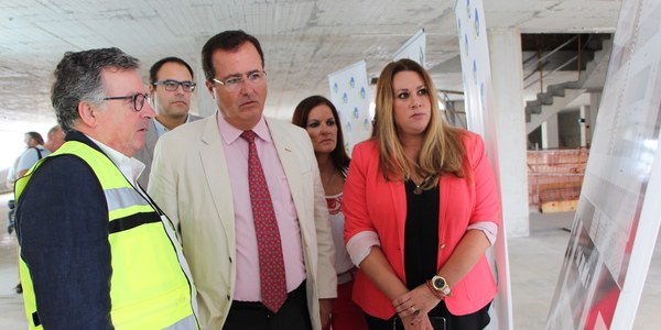 El nuevo aparcamiento de Rafael Salgado programa su apertura para el primer semestre de 2020 con 607 plazas de rotación y también para residentes, comerciantes y trabajadores de los hospitales