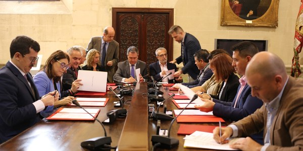 El programa laboral Integra 2019 se iniciará con 11 proyectos, 8 de ellos para las zonas desfavorecidas, un presupuesto de 2,42 millones y una previsión de orientar a casi 18.000 desempleados y alcanzar 1.095 prácticas laborales y 521 contratos