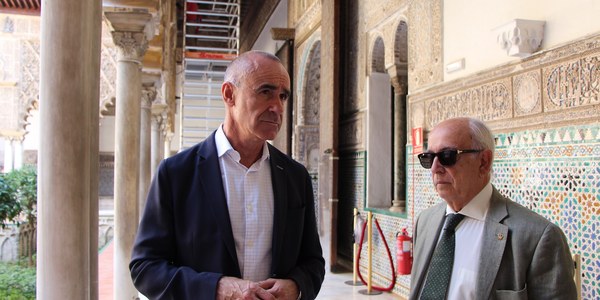 El Real Alcázar recupera las ‘Tertulias en la Casa del Asistente Olavide’ y rinde homenaje al poeta y director conservador del monumento Joaquín Romero Murube