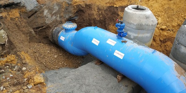 Emasesa pone en marcha una nueva campaña divulgativa sobre el ahorro de agua y de factura que propicia el cambio de contador general a individual