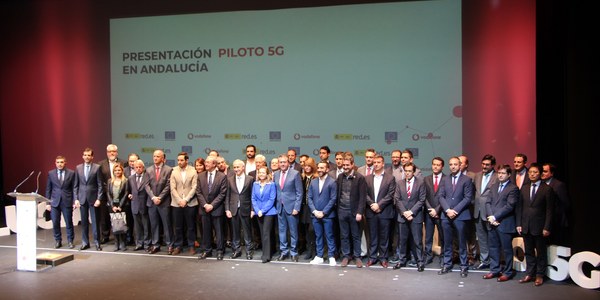 FIBES y el Real Alcázar serán los principales enclaves del desarrollo de la tecnología 5G que despliega Vodafone y Huawei con la colaboración del Ayuntamiento de Sevilla