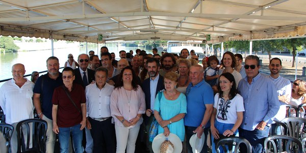 La Casa de las Columnas, en el Distrito Triana, acoge la exposición colectiva de pintura y fotografía ‘Navegantes’ como contribución del barrio a la agenda de actividades para conmemorar el V Centenario  de la Primera Vuelta al Mundo