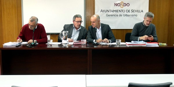 La Gerencia de Urbanismo inicia la compra de la Casa Cernuda y adjudica una parcela a Mercadona por 10,8 millones de euros en el Higuerón Sur para el primer gran almacén de venta on line de Andalucía