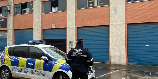 La Policía Local de Sevilla clausura un local por incumplimiento de las medidas de seguridad y denuncia a otros nueve por distintas infracciones