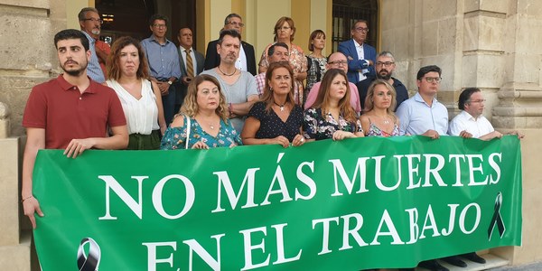 Minutos de silencio por el último accidente laboral
