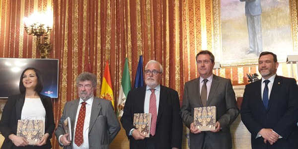 Presentación del libro ‘Luz de agosto’ de Carlos Colón