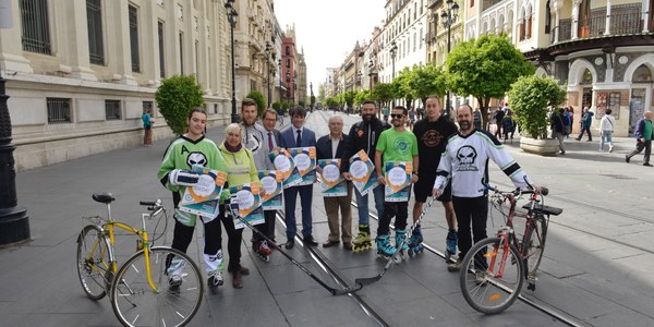 Unas 4.000 personas participan este domingo en el ‘Sevilla sobre ruedas’