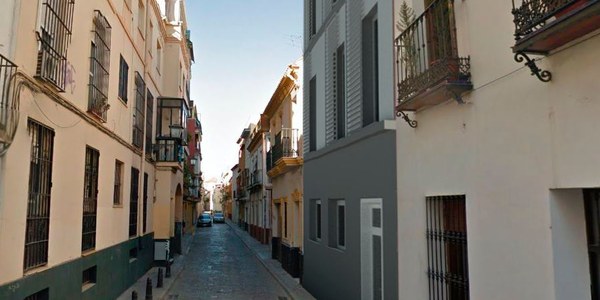 Urbanismo concede licencia de obras a Emvisesa para una nueva promoción de VPO en alquiler en la calle Sol, en el Casco Antiguo