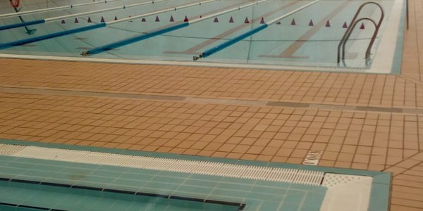 El Ayuntamiento aprueba el proyecto de sustitución de la  cubierta de la piscina del Centro Deportivo Torreblanca por 1.262.248 euros