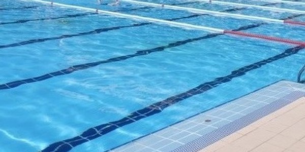 El Ayuntamiento cierra de forma preventiva la piscina de Hytasa al confirmarse un positivo por COVID-19 en un monitor y procederá a su desinfección integral