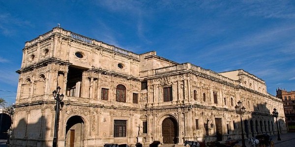 El Ayuntamiento de Sevilla pone en marcha una mesa de trabajo para impulsar y fomentar cooperativas de vivienda en cesión de uso