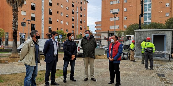 El Ayuntamiento ejecuta una nueva inversión para la mejora de la jardinería del Parque de La Rosaleda en el distrito San Pablo-Santa Justa