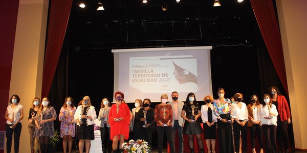 El Ayuntamiento entrega los Premios ‘Sevilla, Territorio de Igualdad’ de 2020 a mujeres y entidades que han destacado por su labor en ámbitos como la investigación, el cine, la comunicación, la educación o el deporte