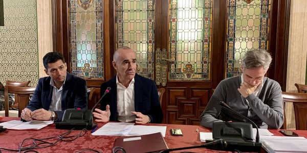 El Ayuntamiento fija los criterios técnicos para las solicitudes de ampliación del espacio de la terraza y del número de veladores sobre el 50 % permitido por el Estado y con el límite de los autorizados antes de la crisis sanitaria
