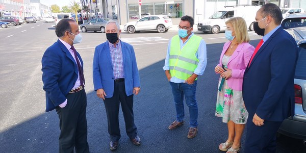 El Ayuntamiento finaliza las obras de mejora y renovación de la pavimentación en varias vías del Parque Empresarial La Negrilla y en la Avenida de Parsi