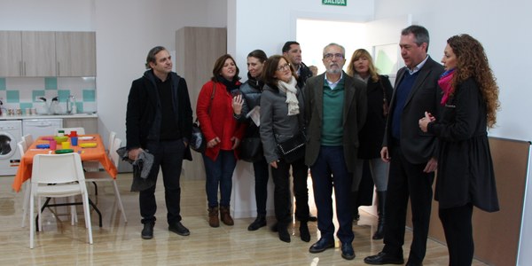 El Ayuntamiento pone en marcha dos centros de día para menores en Torreblanca y Tres Barrios Amate