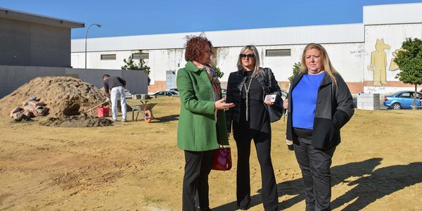 El Ayuntamiento reasfaltará el acceso a Sevilla Este desde la A-92 a través del puente frente a las instalaciones de Persán