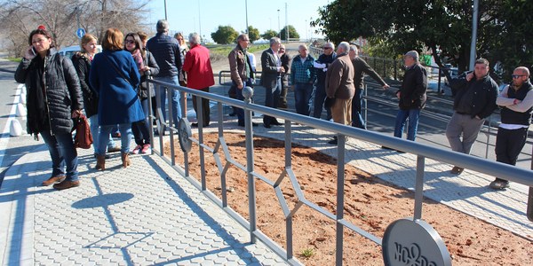 El Ayuntamiento rehabilitará la pasarela peatonal sobre la vía del tren en Padre Pío, en Cerro-Amate, con 134.850 euros de presupuesto y en el marco de la estrategia de mejora de la barriada