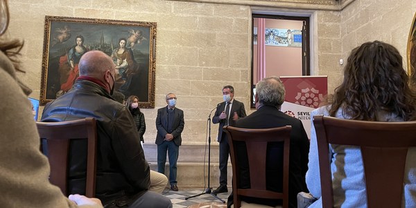 El Ayuntamiento reparte 80.000 mascarillas en zonas de transformación social y centros de atención sociales