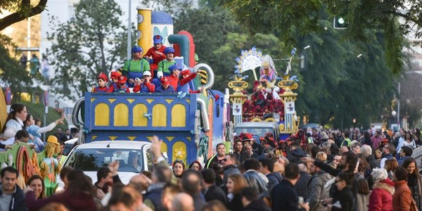 El Ayuntamiento y las comisiones de las Cabalgatas de Reyes Magos de los barrios acuerdan suspender su celebración en 2021 atendiendo a las recomendaciones sanitarias y en consonancia con la línea marcada por la decisión del Ateneo