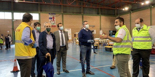 El dispositivo de atención social municipal alcanza las 17.000 unidades familiares atendidas tras la ampliación del plan de garantía alimentaria para menores y el refuerzo de los contratos de emergencia