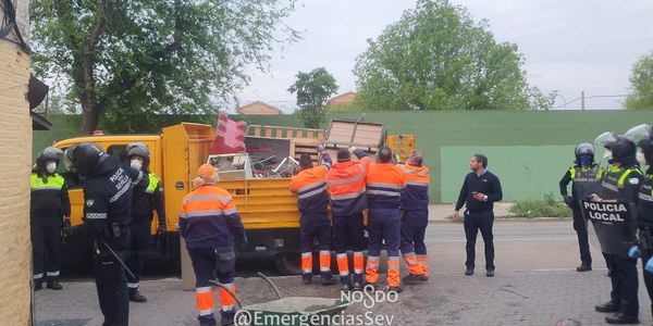 El dispositivo municipal ante el COVID 19 ejecuta una actuación especial de limpieza y desinfección en Torreblanca y suma otras 134 denuncias por parte de la Policía Local