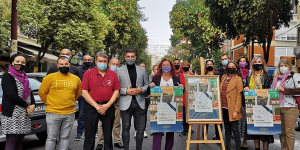El Distrito Triana lanza una campaña de apoyo al comercio de proximidad de cara a la próxima Navidad bajo el lema ‘Triana, te lo compro’ para animar a los vecinos y vecinas a comprar en su barrio