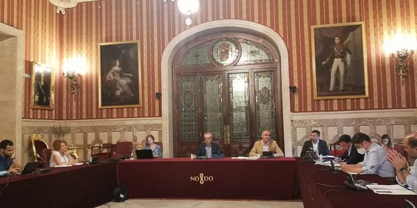 El gobierno traslada a la comisión de reactivación social y económica el Plan 8 y la estrategia de promoción de la ciudad como destino seguro reforzado por  el sello internacional de la WTTC