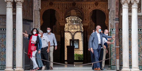 El Real Alcázar de Sevilla adelanta en dos semanas su horario de invierno y cerrará a las 17.00 horas para adaptarse a la demanda diurna de visitantes