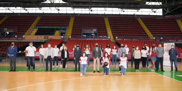 El Tecnigen Club Baloncesto Sevilla femenino arranca la temporada que disputará en el Centro Deportivo Amate
